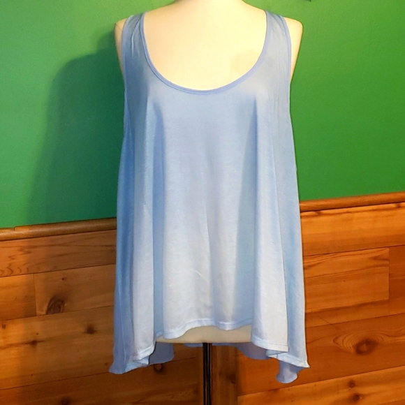 Dots Top - Picture 1 of 4